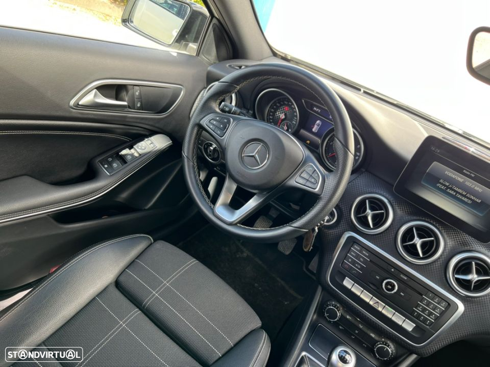 Mercedes-Benz A 180 d Fleet Pack Urban - 27
