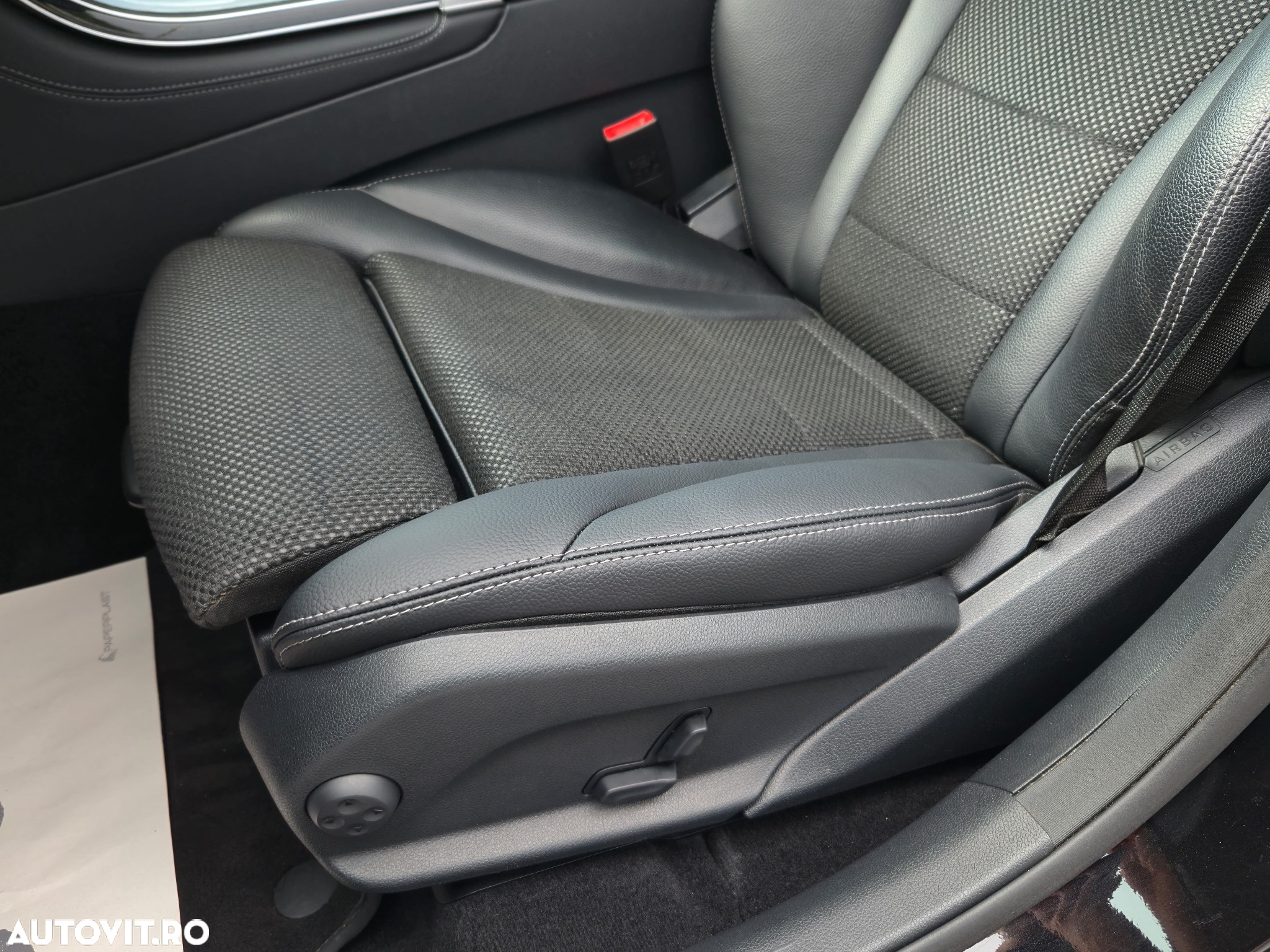 Mercedes-Benz GLC 220 d 4Matic 9G-TRONIC Exclusive - 33