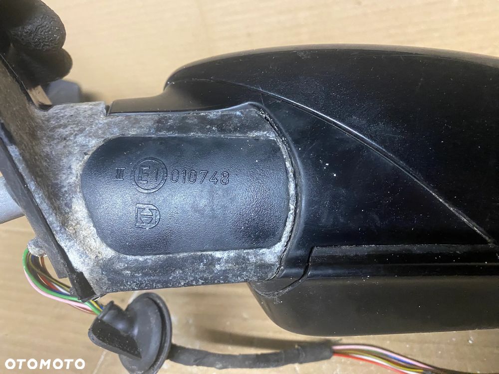 LUSTERKO LEWE 8PIN (4+4) BMW E60 E61 39995 010748 - 9