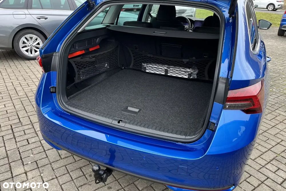 Skoda Octavia 1.5 TSI mHEV Drive Selection DSG - 10