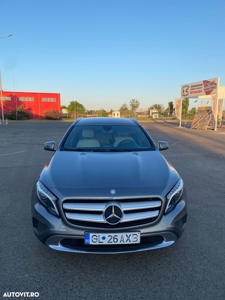 Mercedes-Benz GLA 220 CDI 4MATIC 7G-DCT - 3