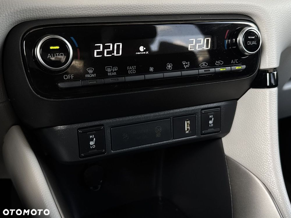 Toyota Yaris - 26