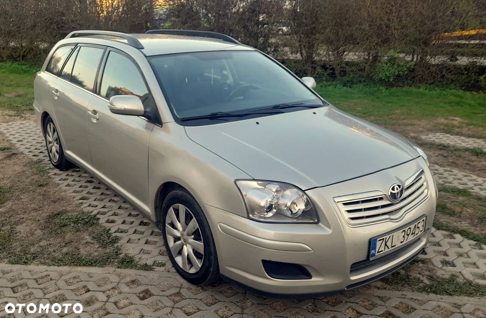 Toyota Avensis 1.8 VVT-i Luna - 7