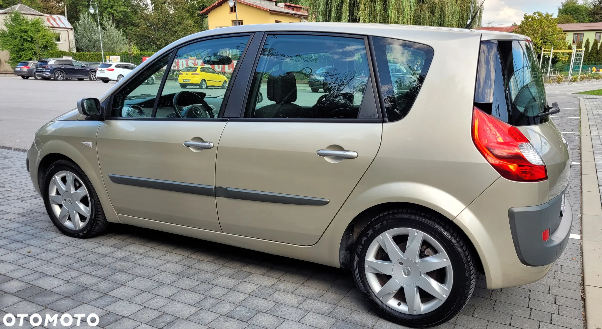 Renault Scenic 2.0 Confort Authentique - 3