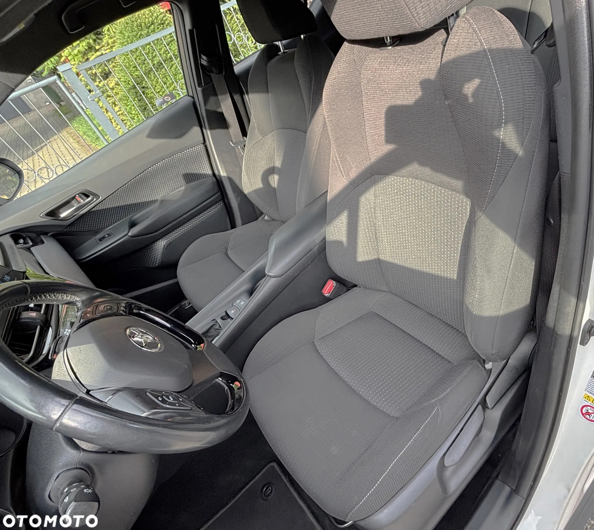 Toyota C-HR 1.8 Hybrid Comfort - 24