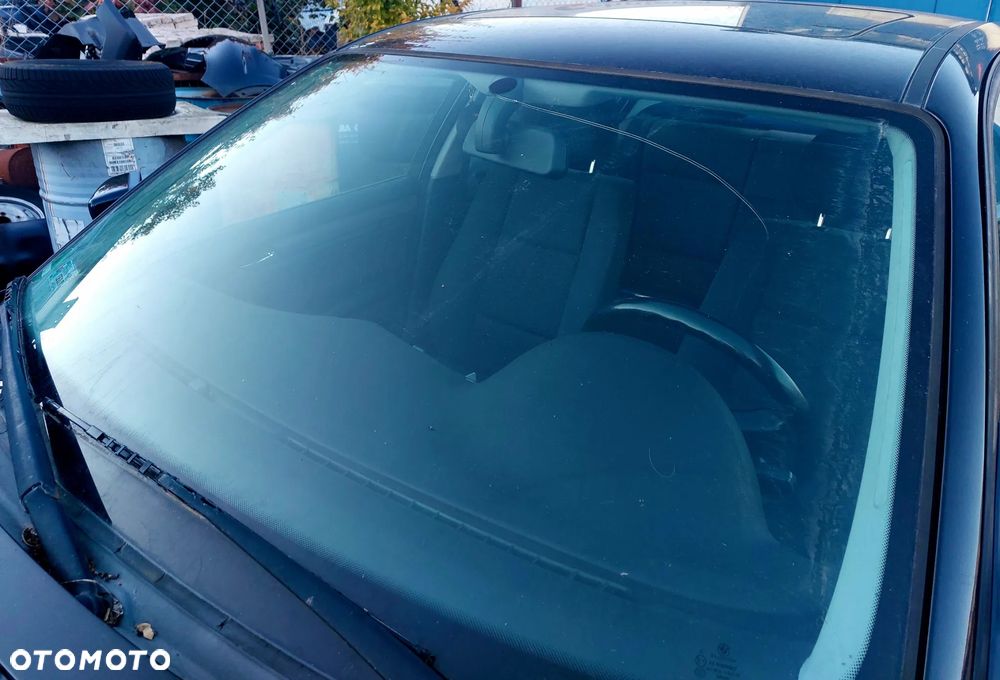 BMW Seria 3 318i - 11