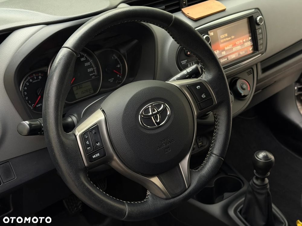 Toyota Yaris 1.33 VVT-i Executive - 10