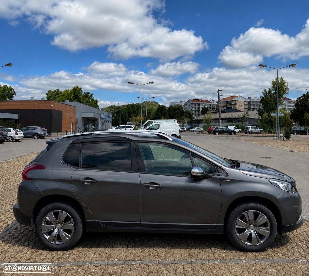 Peugeot 2008 1.2 PureTech Style - 2