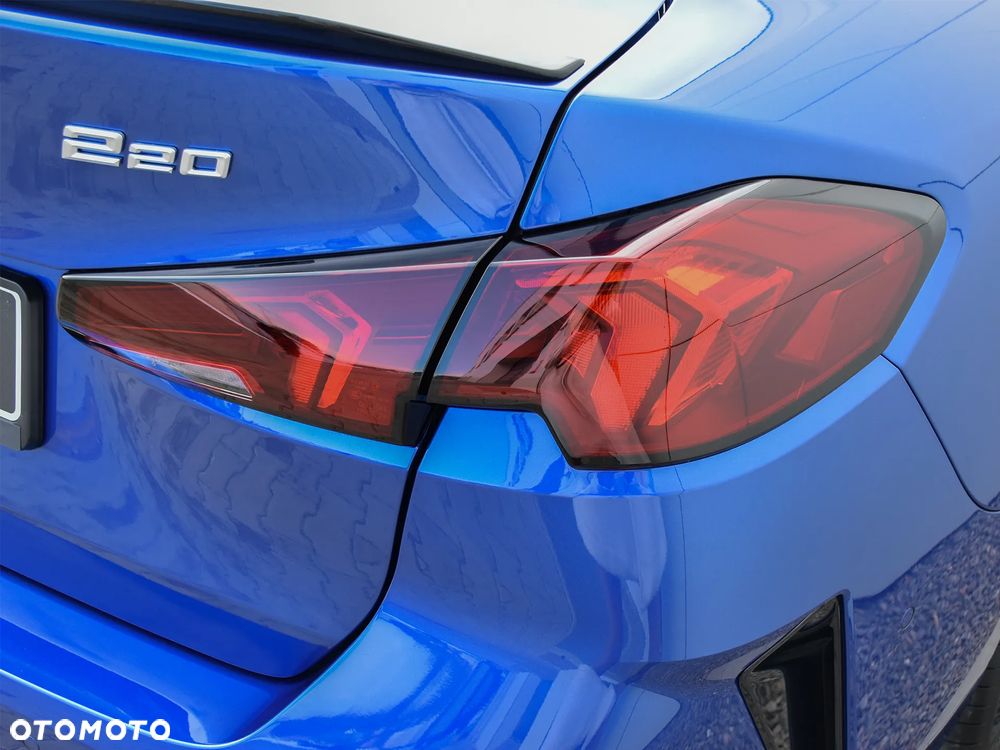BMW Seria 2 220i - 12