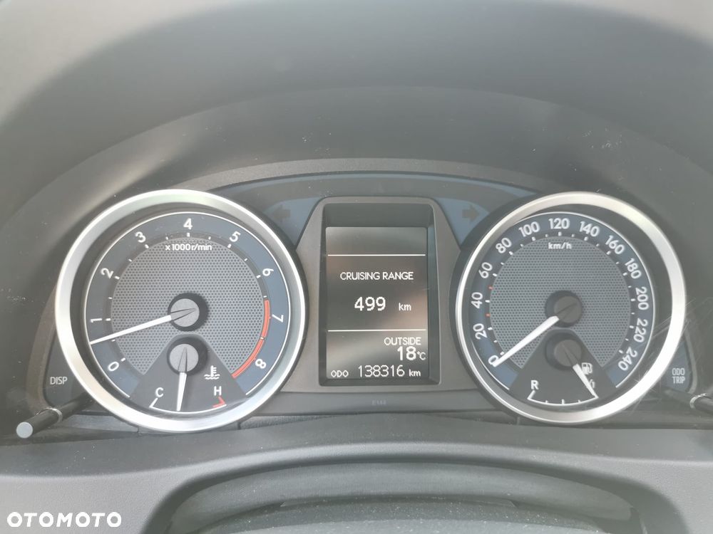Toyota Auris 1.6 Premium + - 12