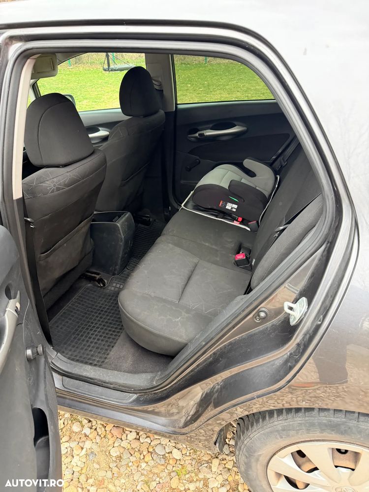 Toyota Auris - 14