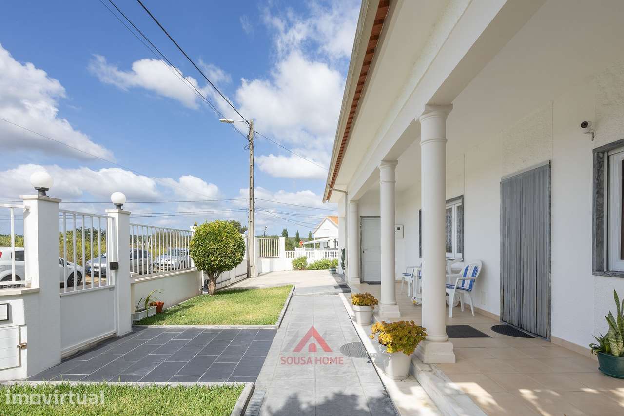 Moradia T3 + Águas Furtadas + Barracão + Terreno 1.370M2 - Grande imagem: 2/47