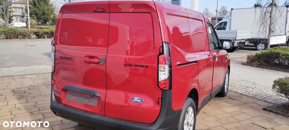 Ford Transit Courier - 4
