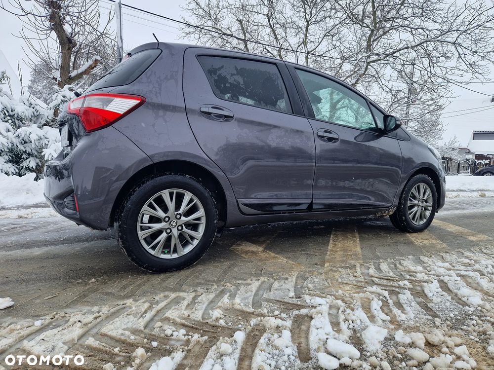Toyota Yaris 1.5 Premium CVT - 9