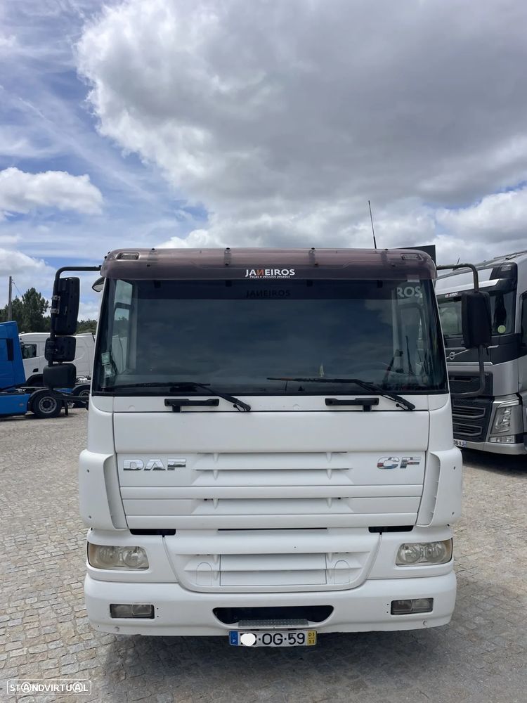DAF Cf - Cisterna - 4
