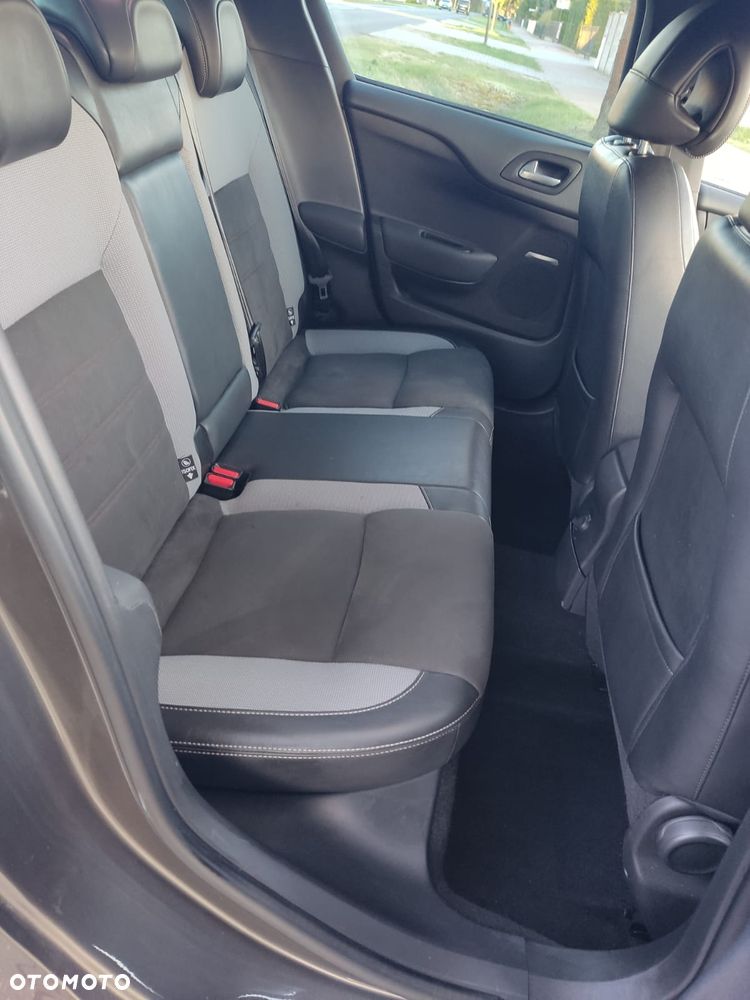 DS Automobiles DS 4 - 16