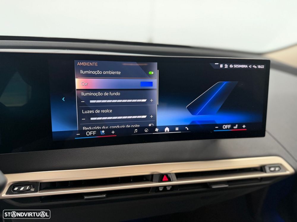 BMW iX xDrive 50 Pack Desportivo - 23