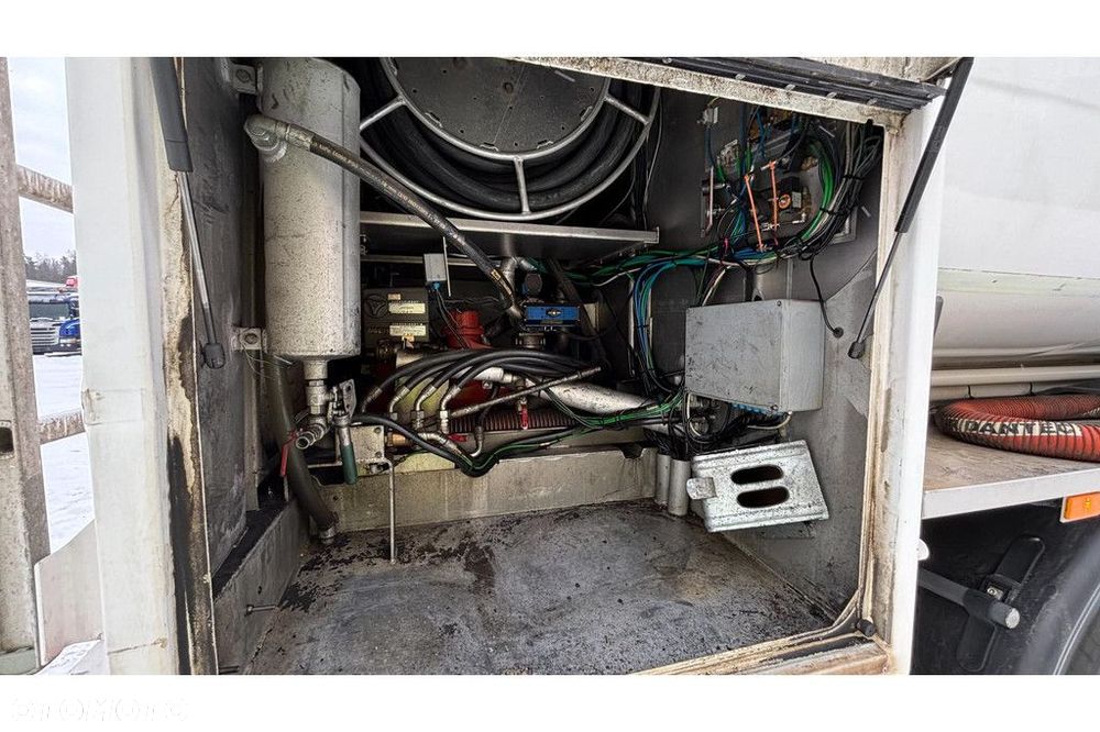 Mercedes-Benz Actros 2553 6x2*4 RETARDER + 18.800 LITERS + ADR - 12