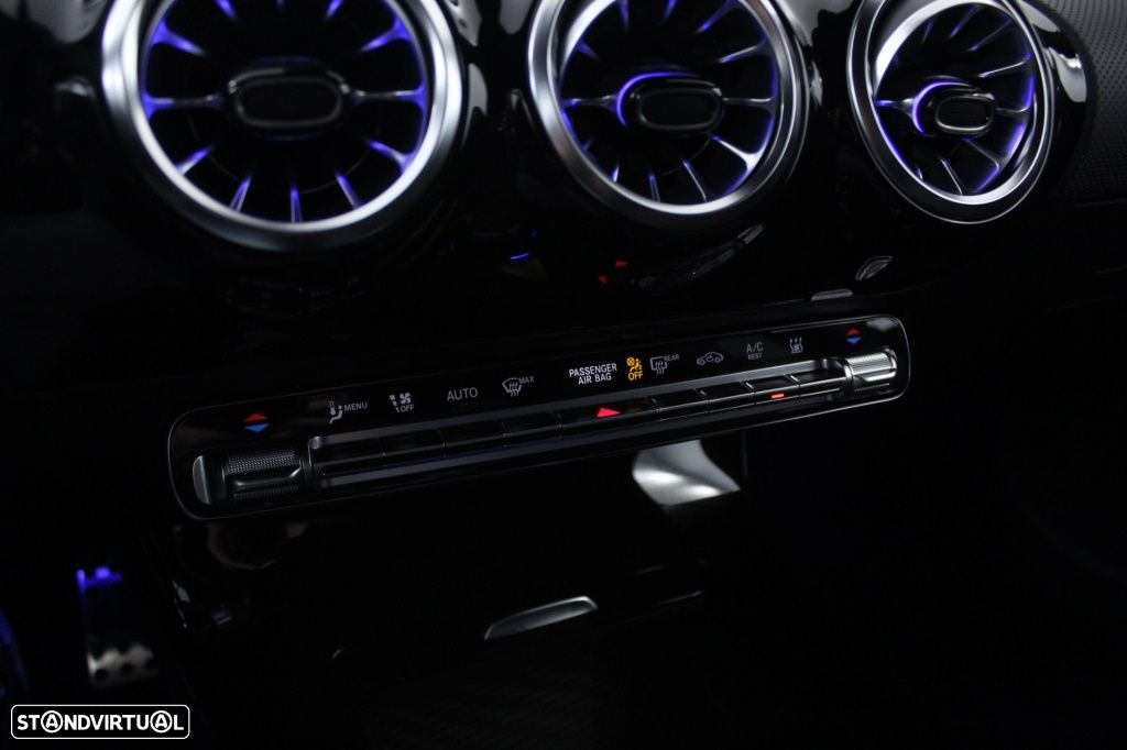 Mercedes-Benz CLA 250 e AMG Line - 29
