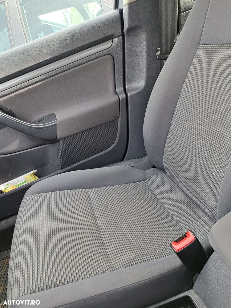 Volkswagen Golf 1.6 Highline - 8