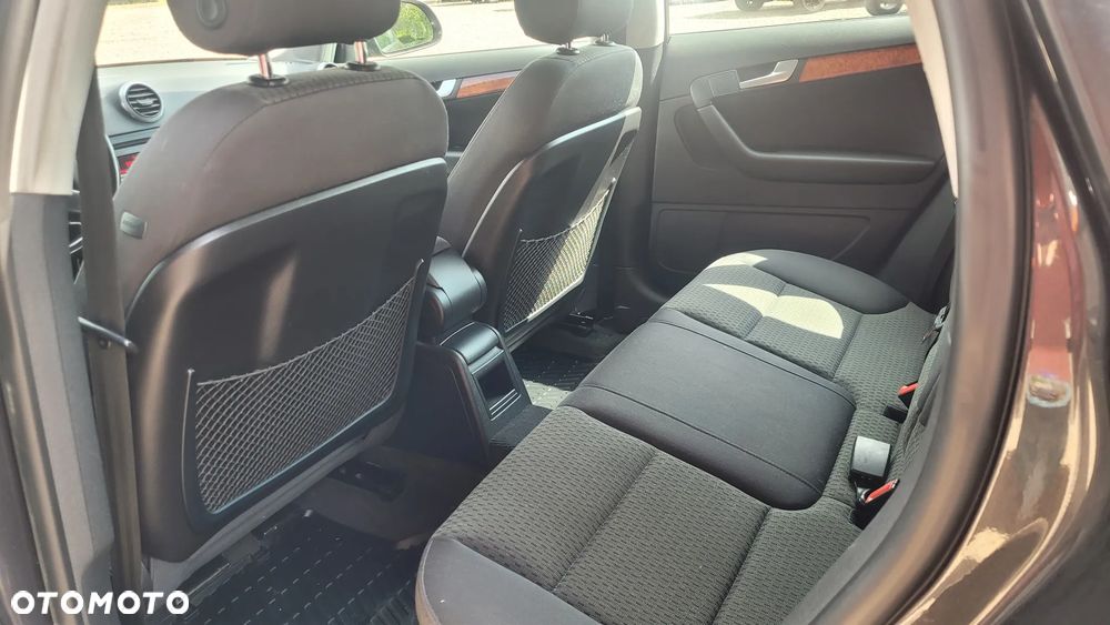 Audi A3 Sportback 1.6 TDI DPF Ambition - 8