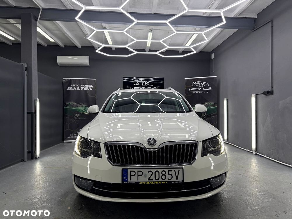 Skoda Superb 1.8 TSI Elegance DSG - 6