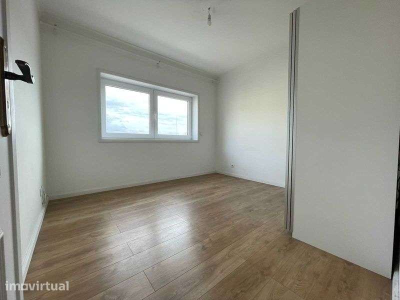 Apartamento T1 renovado - centro de Estarreja - Grande imagem: 2/9