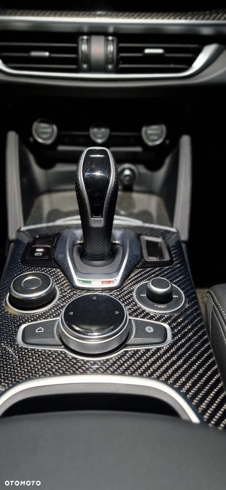 Alfa Romeo Stelvio 2.0 Turbo Veloce TI Q4 - 20
