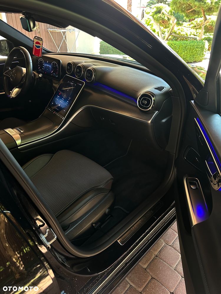 Mercedes-Benz Klasa C 220 d 9G-TRONIC - 25