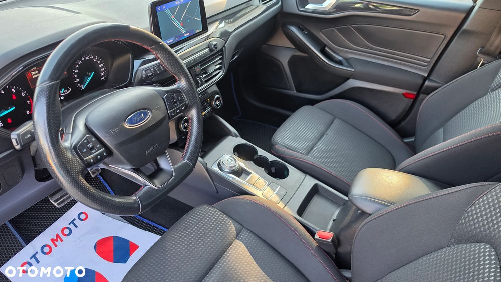 Ford Focus 1.5 EcoBoost ST-Line - 13