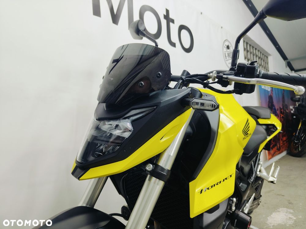 Honda Hornet - 22