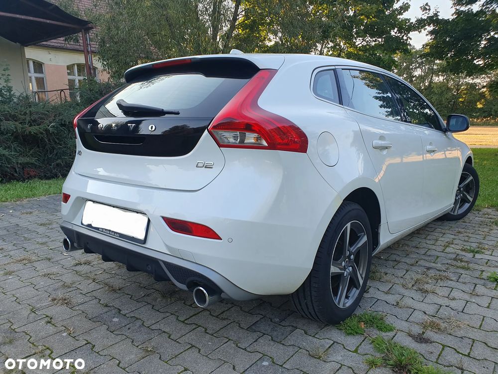 Volvo V40 D2 Drive-E R-Design Kinetic - 25