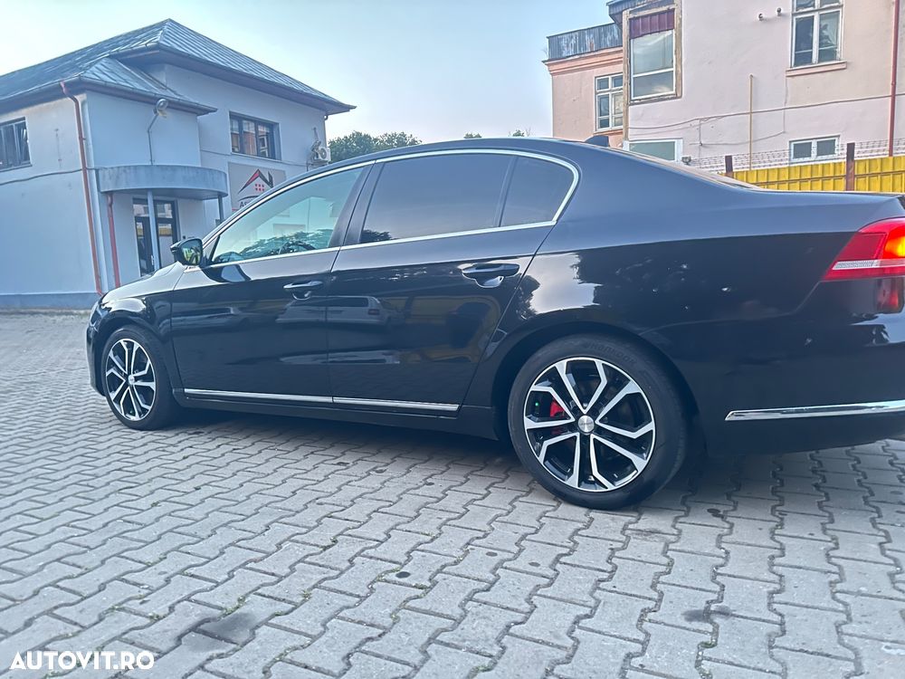 Volkswagen Passat - 4