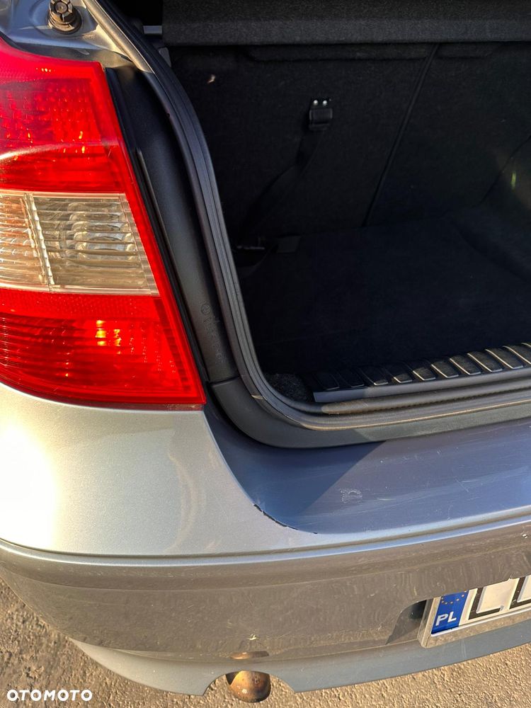 BMW Seria 1 - 27