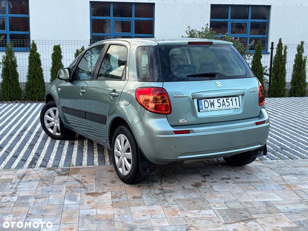 Suzuki SX4 - 5