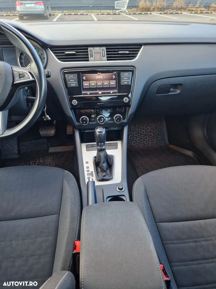 Skoda Octavia - 8