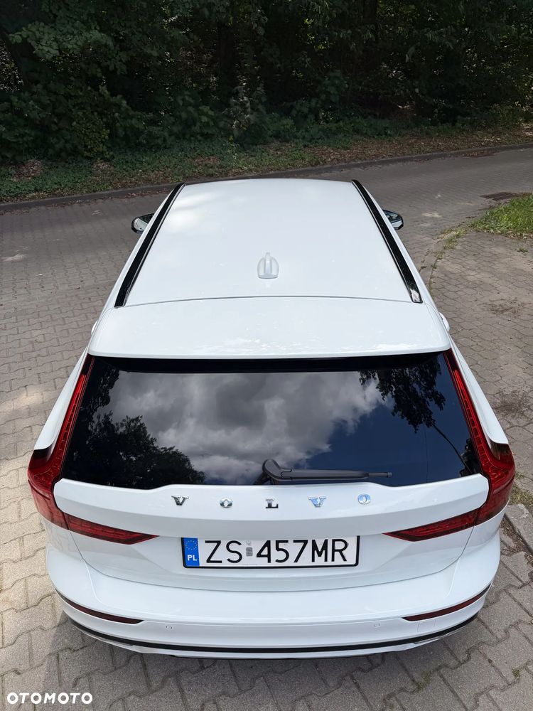 Volvo V60 B5 B R-Design - 12