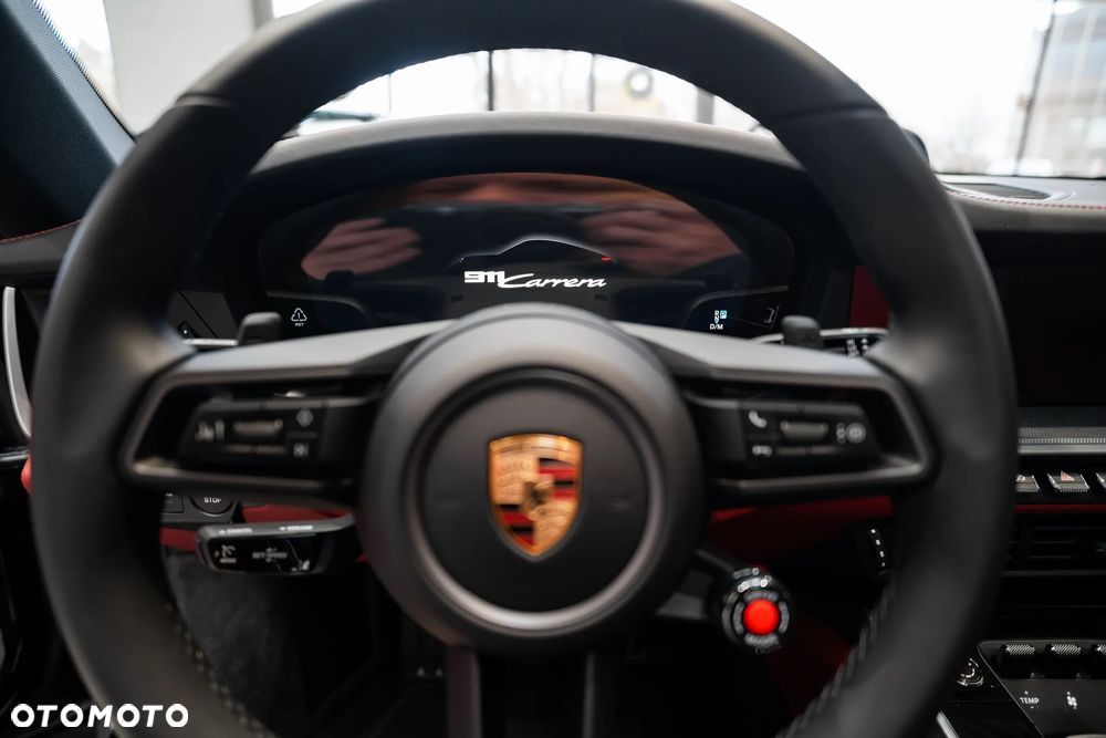 Porsche 911 Carrera - 10