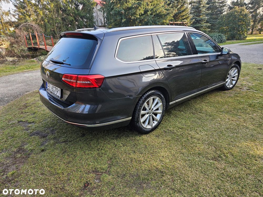 Volkswagen Passat 2.0 TDI 4Mot Elegance DSG - 5