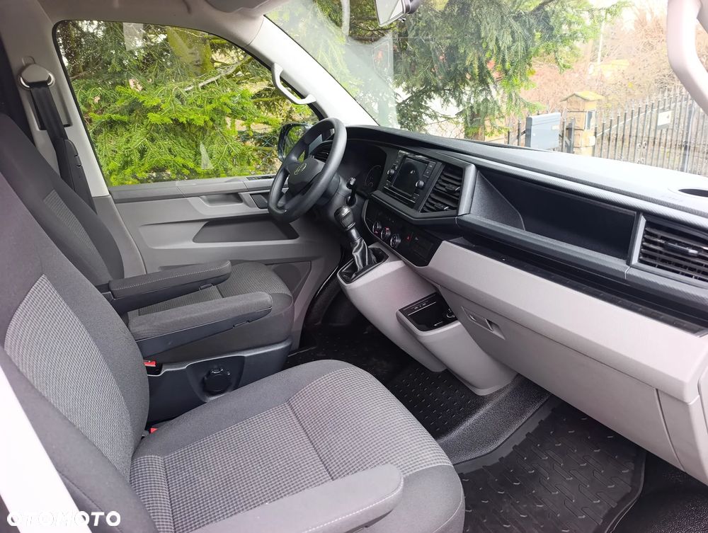 Volkswagen Transporter - 11