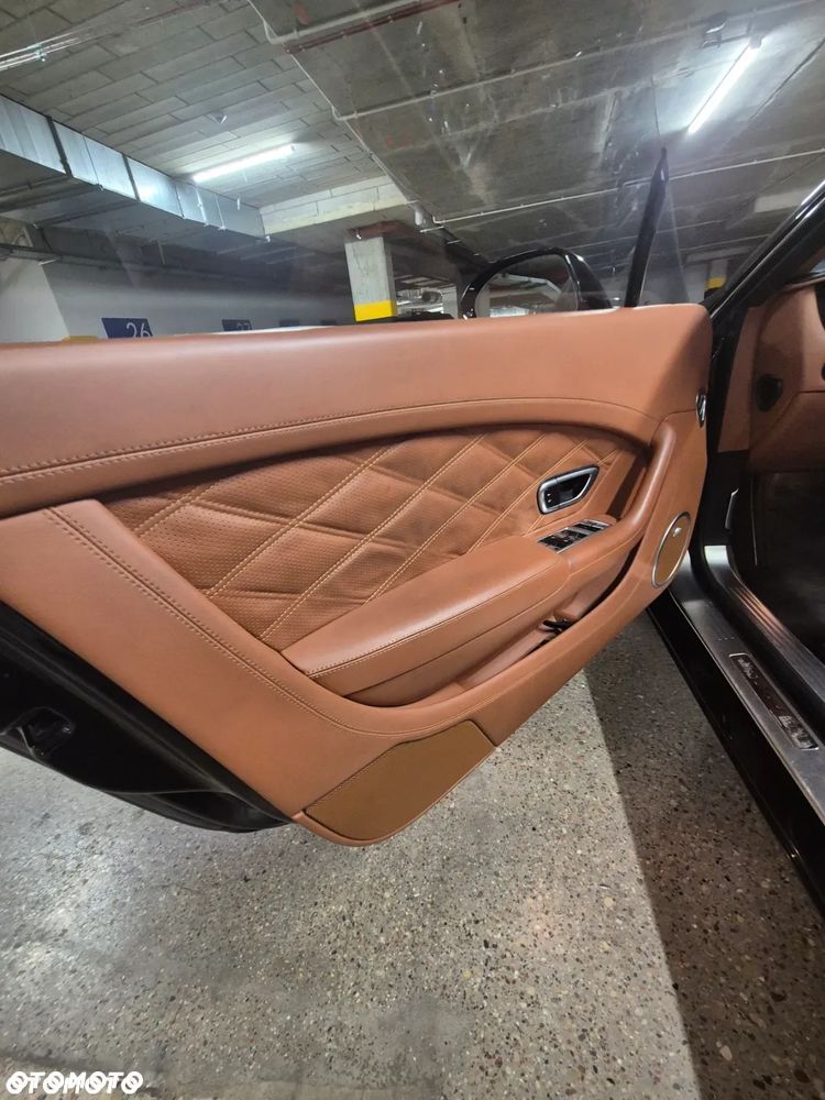 Bentley Continental GT - 11