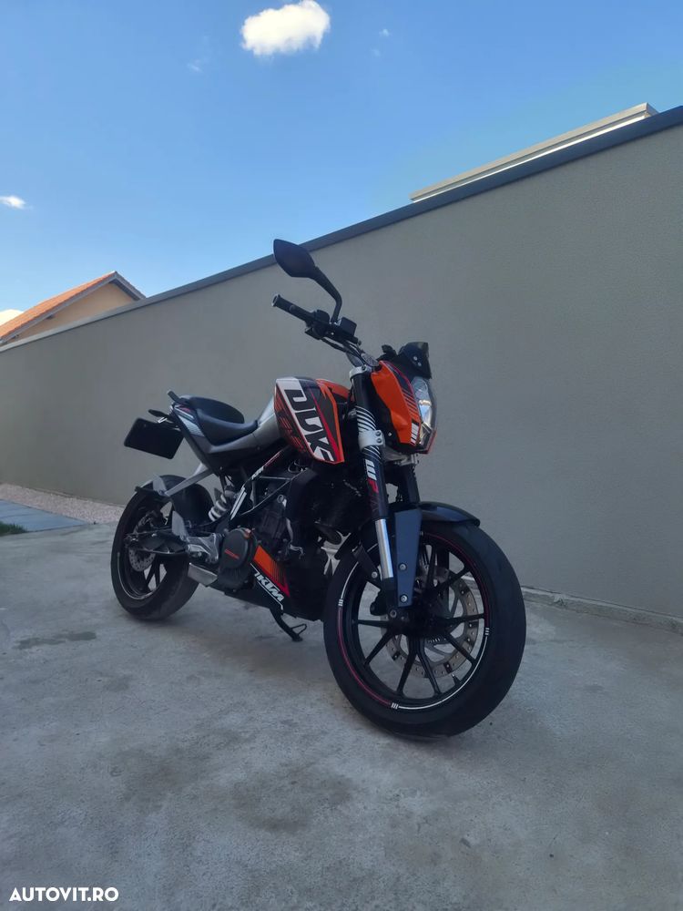 KTM 125 Duke - 1