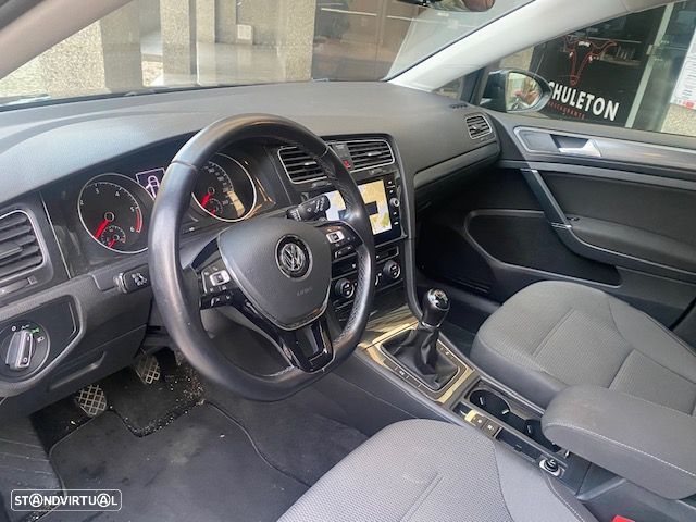VW Golf Variant 1.6 TDi Highline - 16