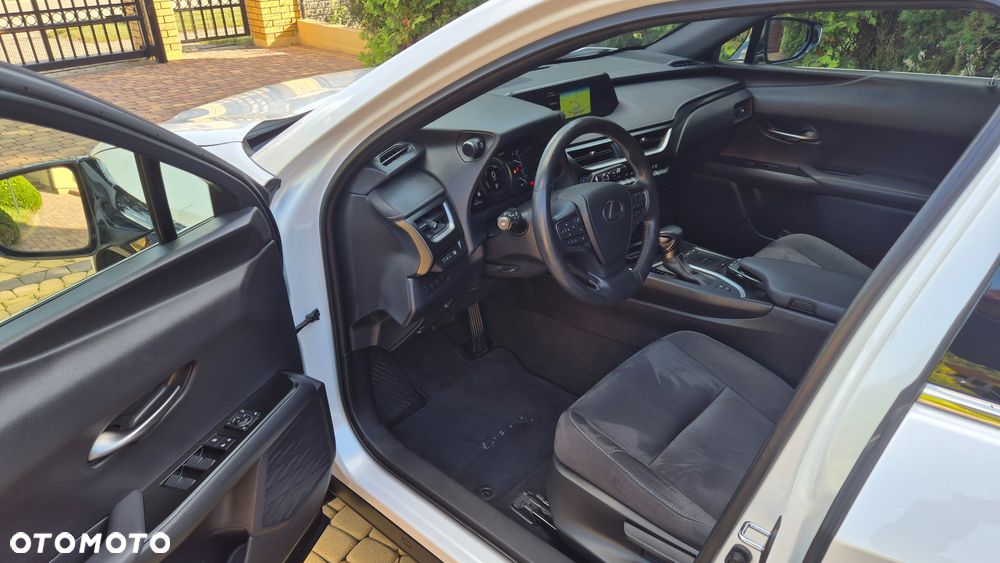 Lexus UX 250h GPF Business 2WD - 7