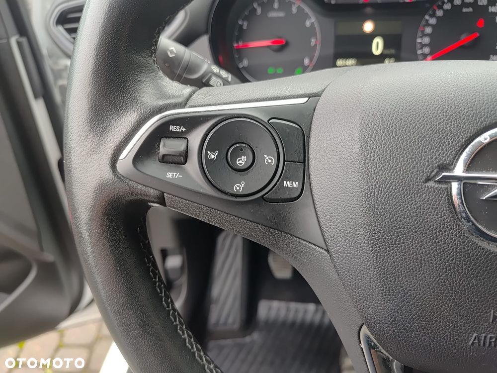 Opel Crossland X 1.2 T Design Line S&S - 20