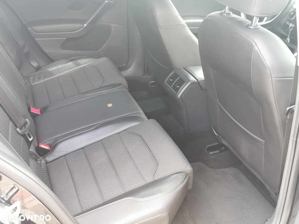 Volkswagen Golf 1.6 TDI DSG BMT Comfortline - 5
