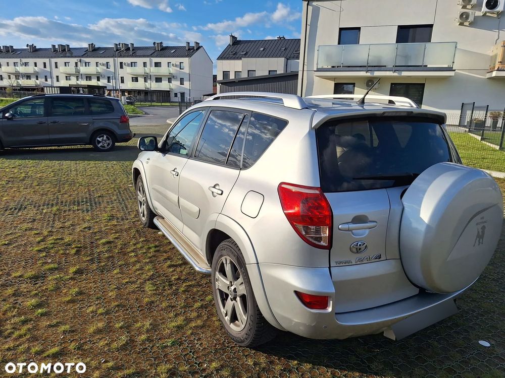 Toyota RAV4 2.2 D-CAT X - 5