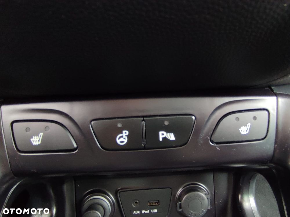 Hyundai ix35 2.0 CRDi 4WD Automatik Premium - 28
