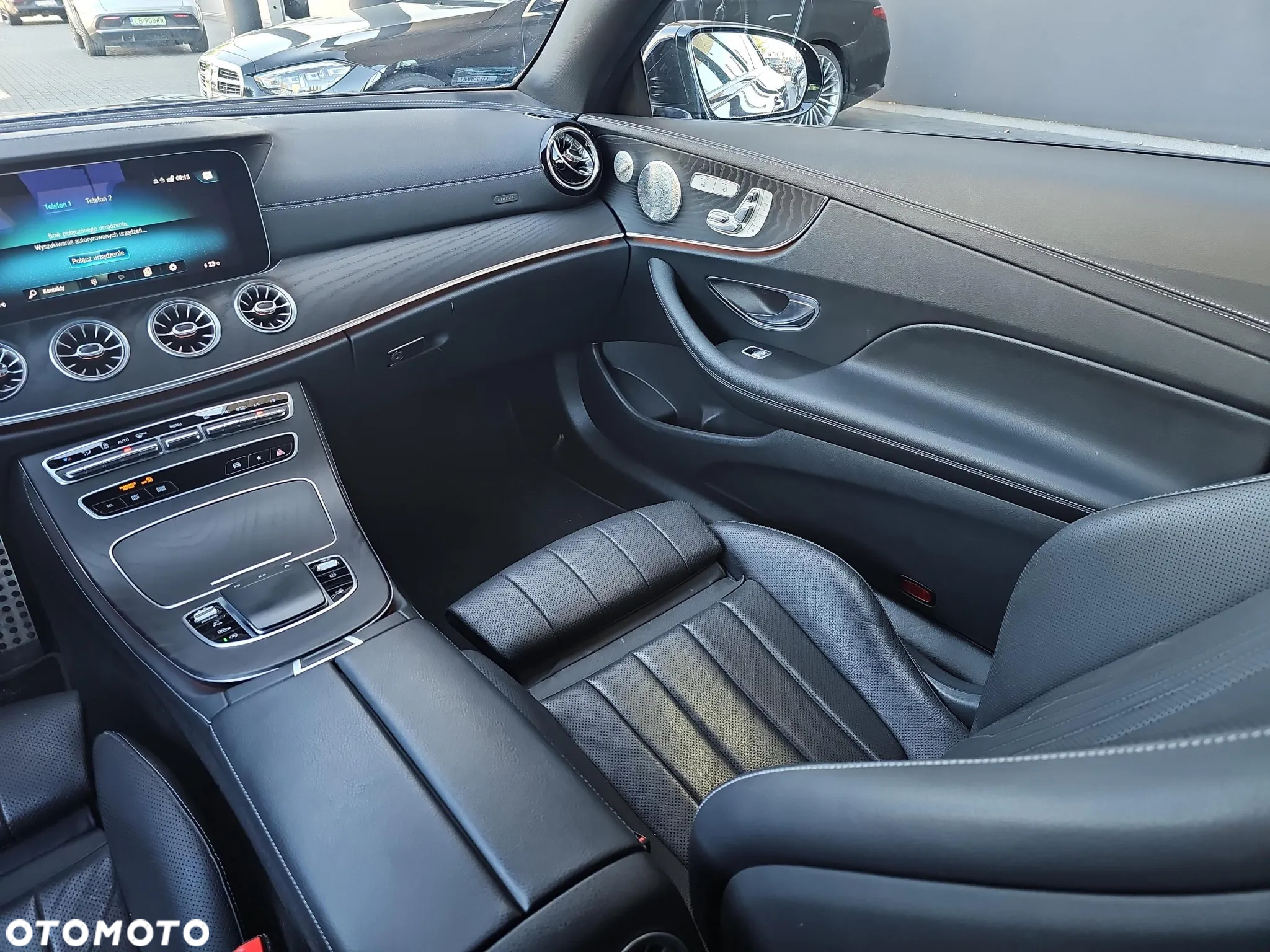 Mercedes-Benz Klasa E 300 Coupe 9G-TRONIC AMG Line - 14