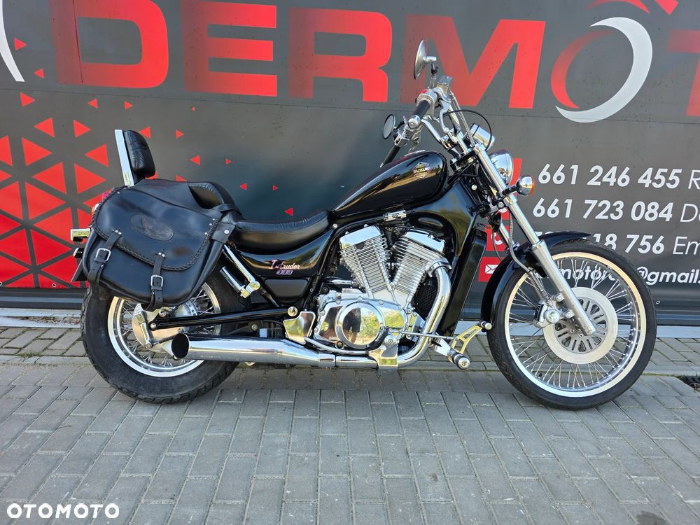Suzuki Intruder - 2